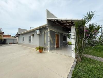 Casa para Venda, em Araruama, bairro Iguabinha, 5 dormitrios, 4 banheiros, 2 sutes, 10 vagas