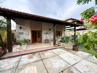 Casa para Venda, em Araruama, bairro Pontinha, 4 dormit�rios, 1 banheiro, 2 su�tes, 3 vagas